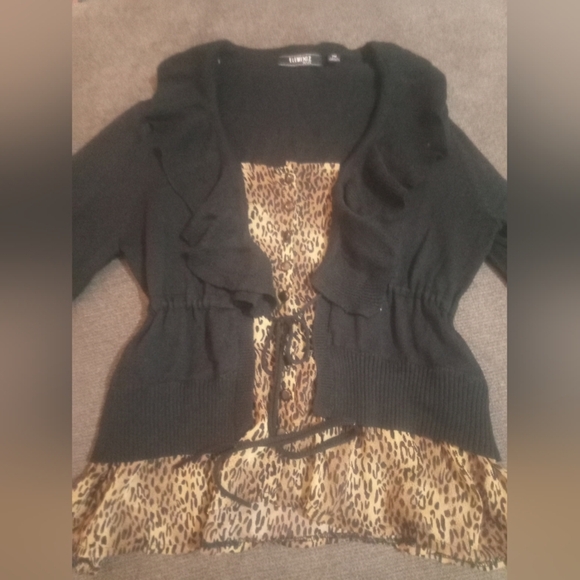 🤠Elementz One Piece Blouse/ Cardigan Size Petite Medium - Picture 1 of 6